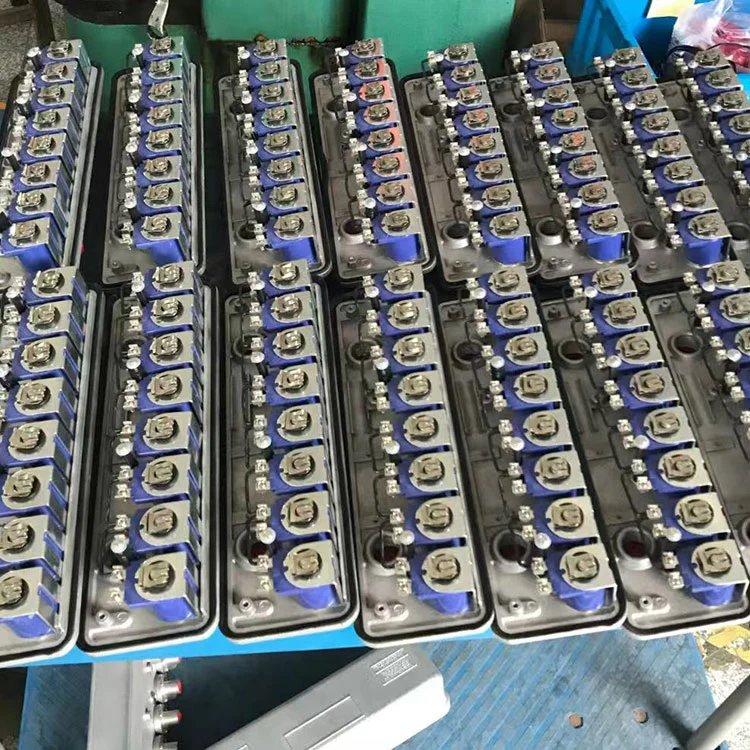 RCA3-8V8000 भल्भ बक्स